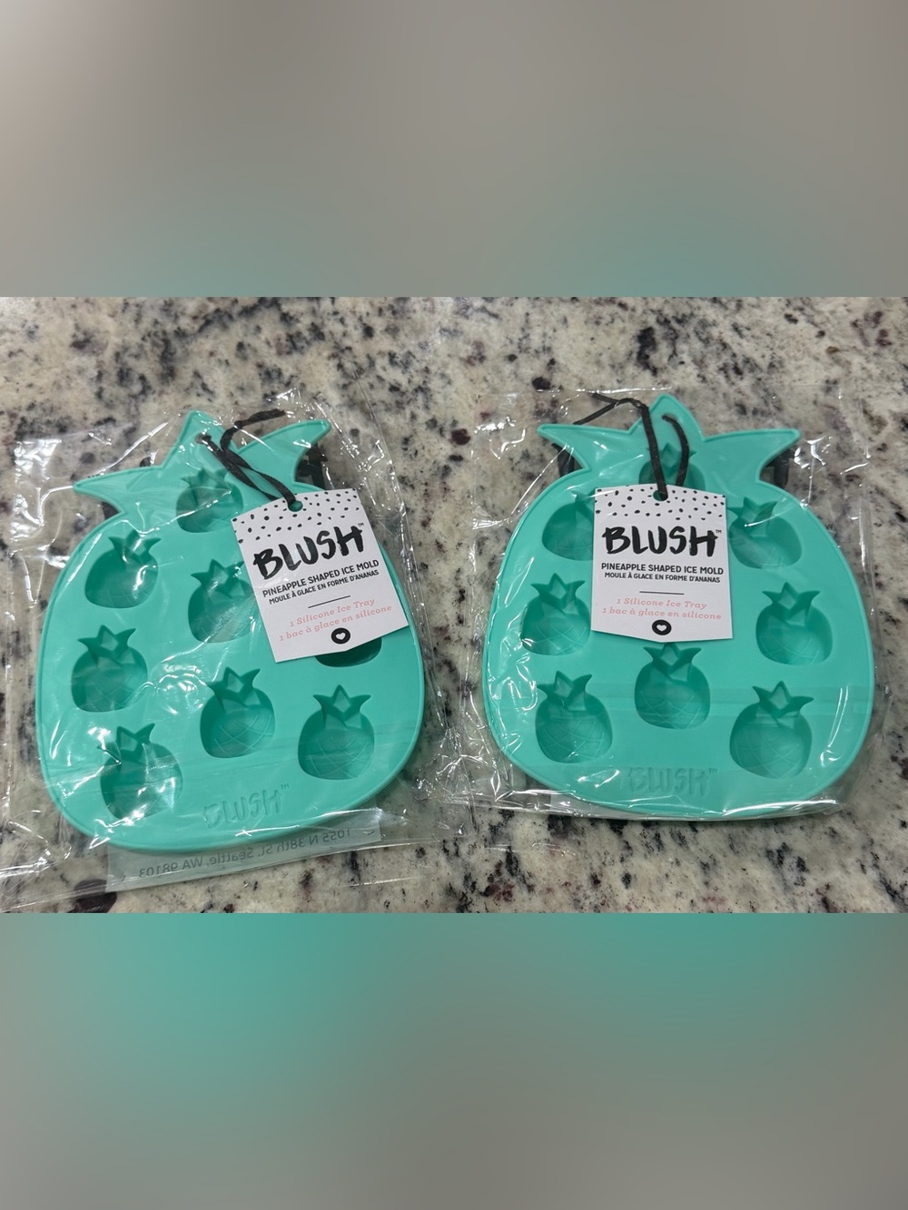 Blush Pineapple Silicone Ice Tray - New Brand new - Picture 2 of 2